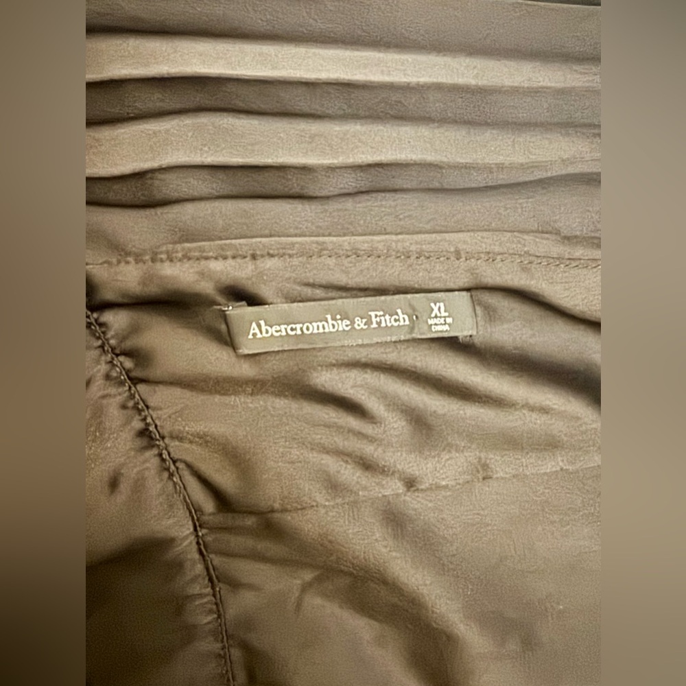 The A&F Giselle Pleated Jumpsuit - Picture 6 of 6